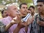 Citizens Atguing at al-Sadoun Street